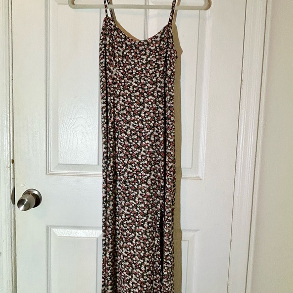 Volcom Black and White Floral Maxi Dress - Picture 1 of 3